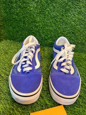 Vans unisex Blue suede and White Low-Top Skate Sneakers NEW size m 5.0 w 6.5